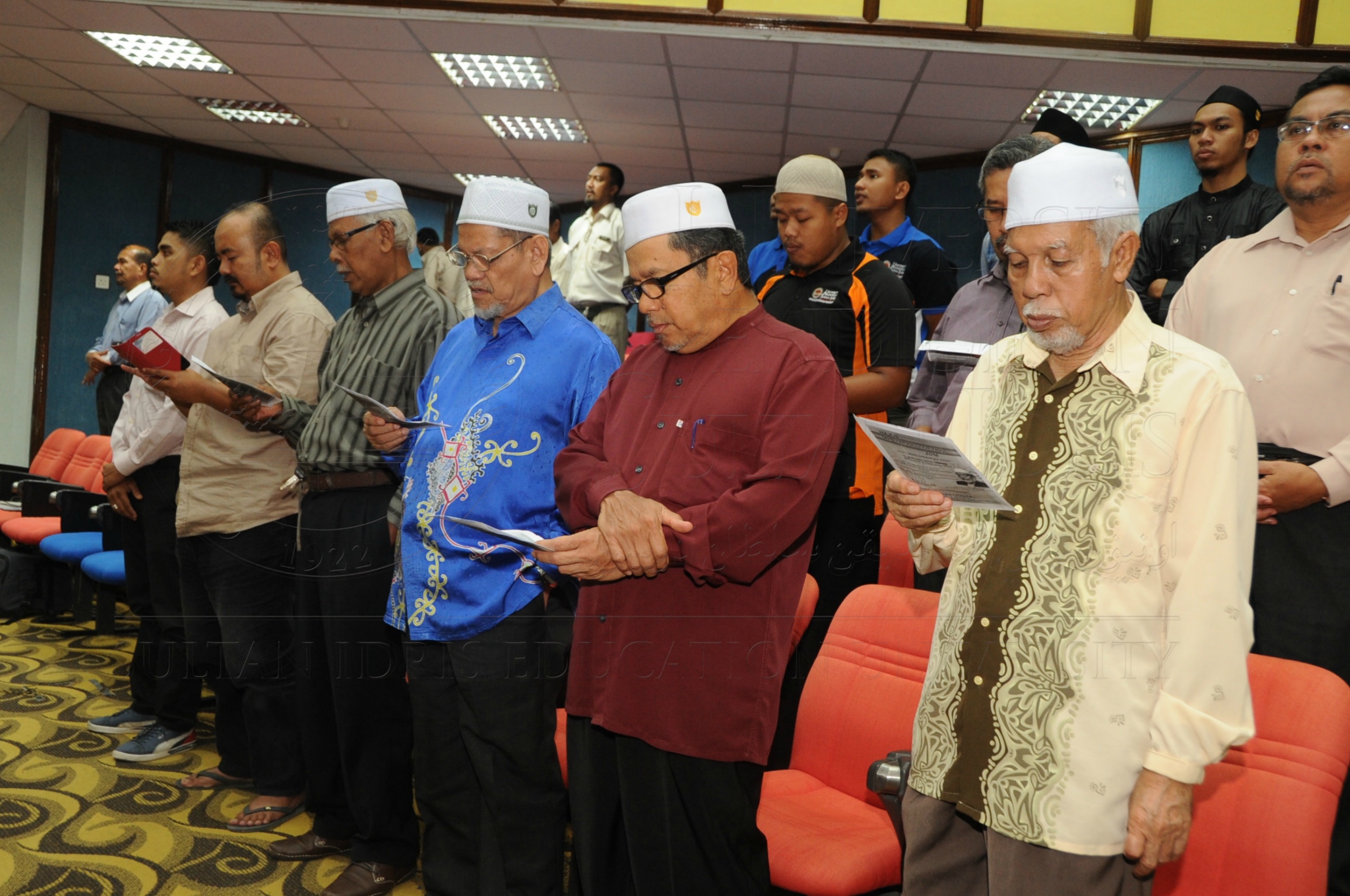 PRO 16 1 MAULIDUR HAS 7322